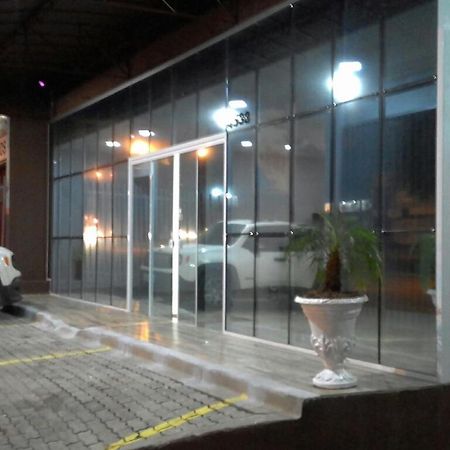 Rocha'S Hotel Гуарапуава Екстериор снимка